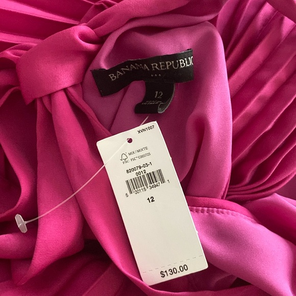 Banana Republic NWT raspberry pleated dress - Picture 8 of 11